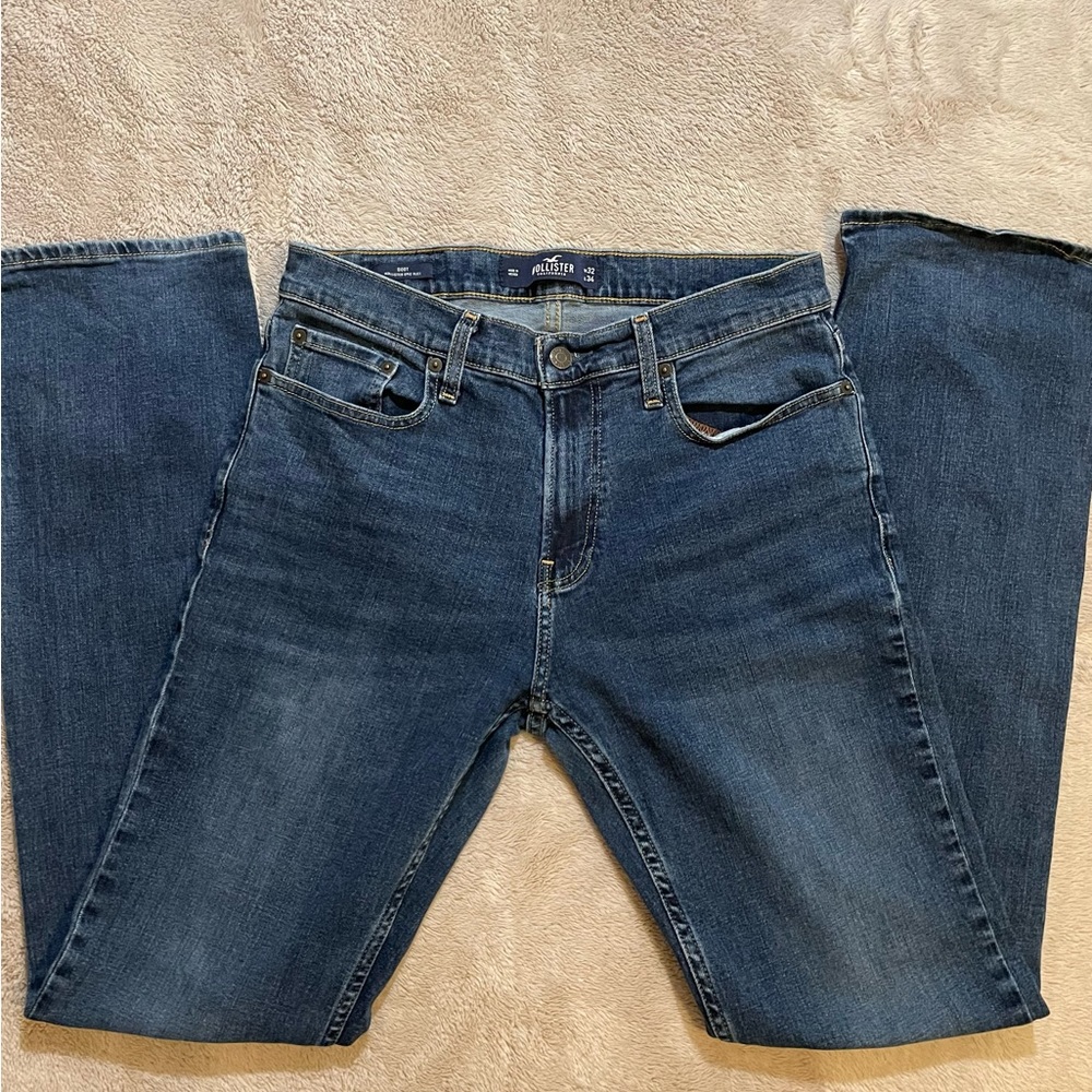 Hollister “Epic Flex Boot” Blue Jean (32 x 34)